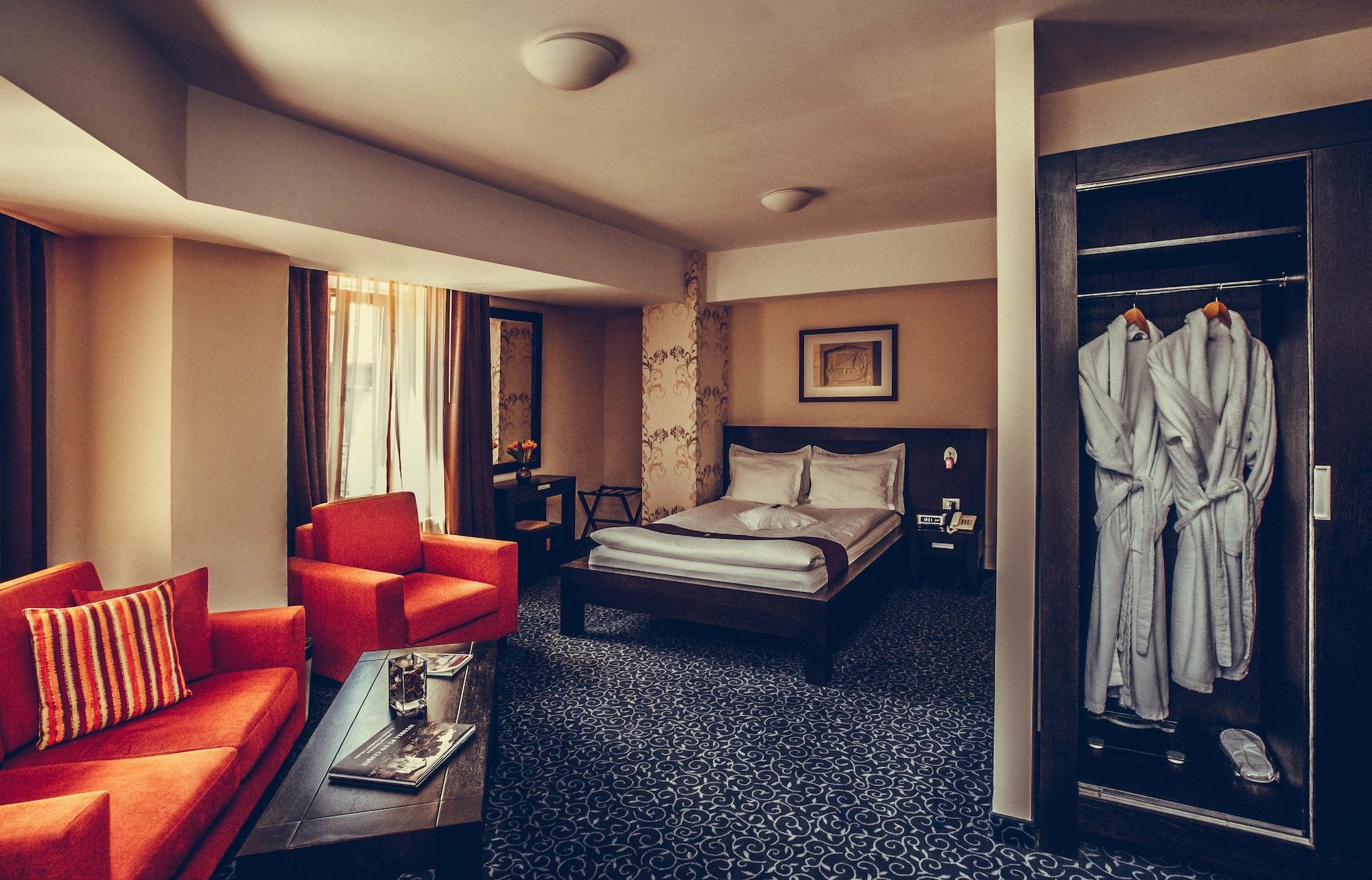 Hotel Cherica Constanta Bagian luar foto