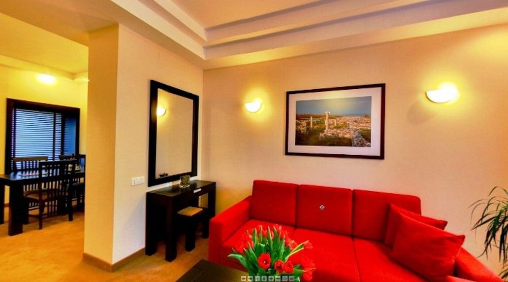 Hotel Cherica Constanta Bagian luar foto