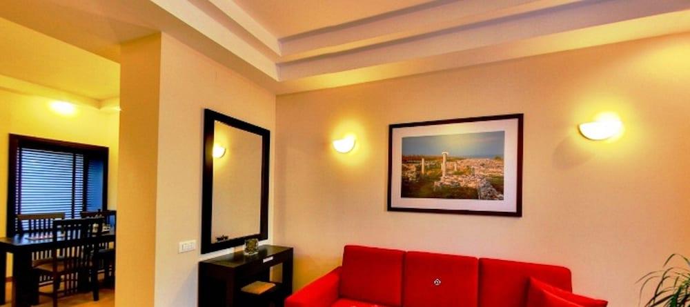 Hotel Cherica Constanta Bagian luar foto