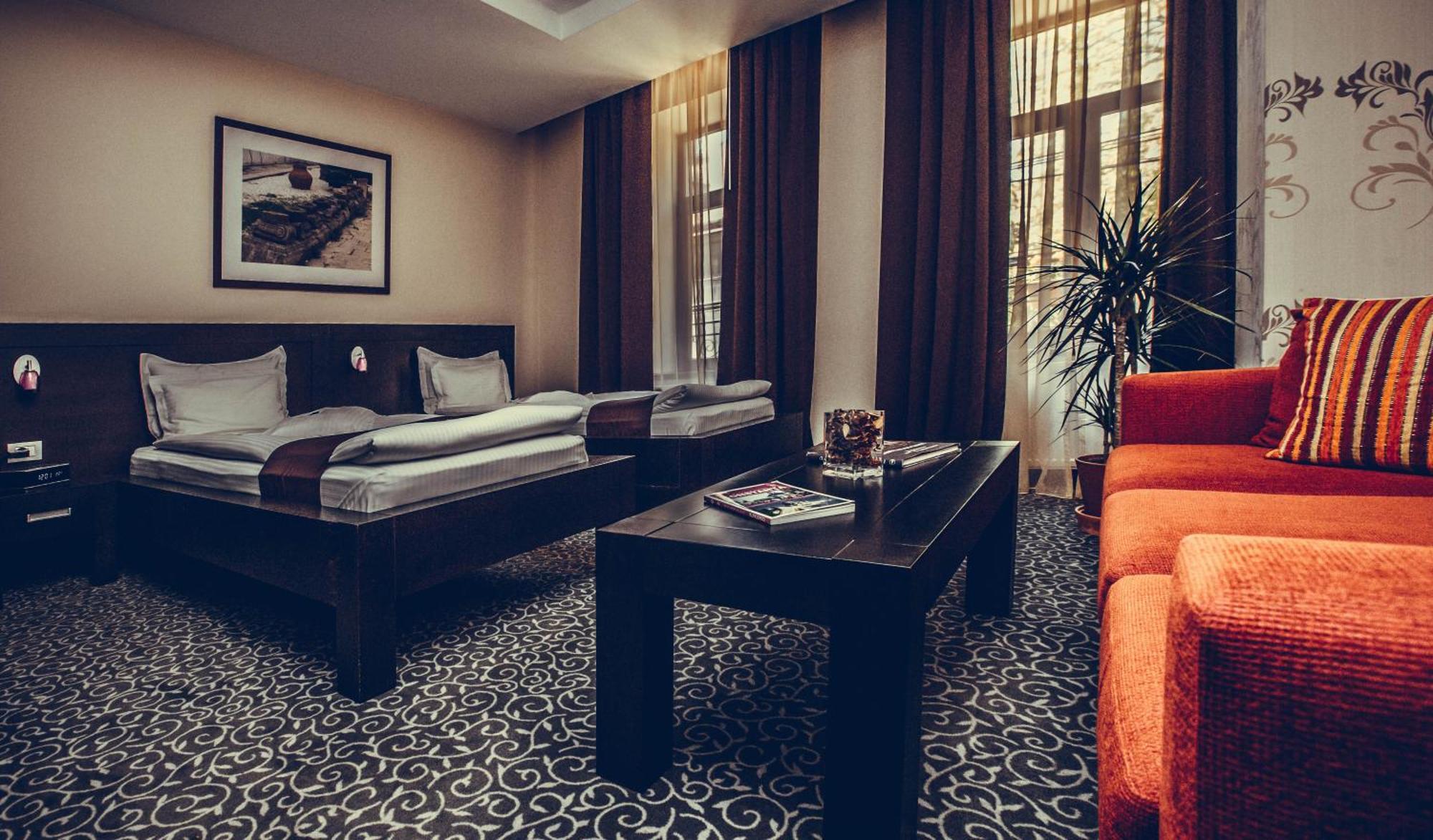 Hotel Cherica Constanta Bagian luar foto