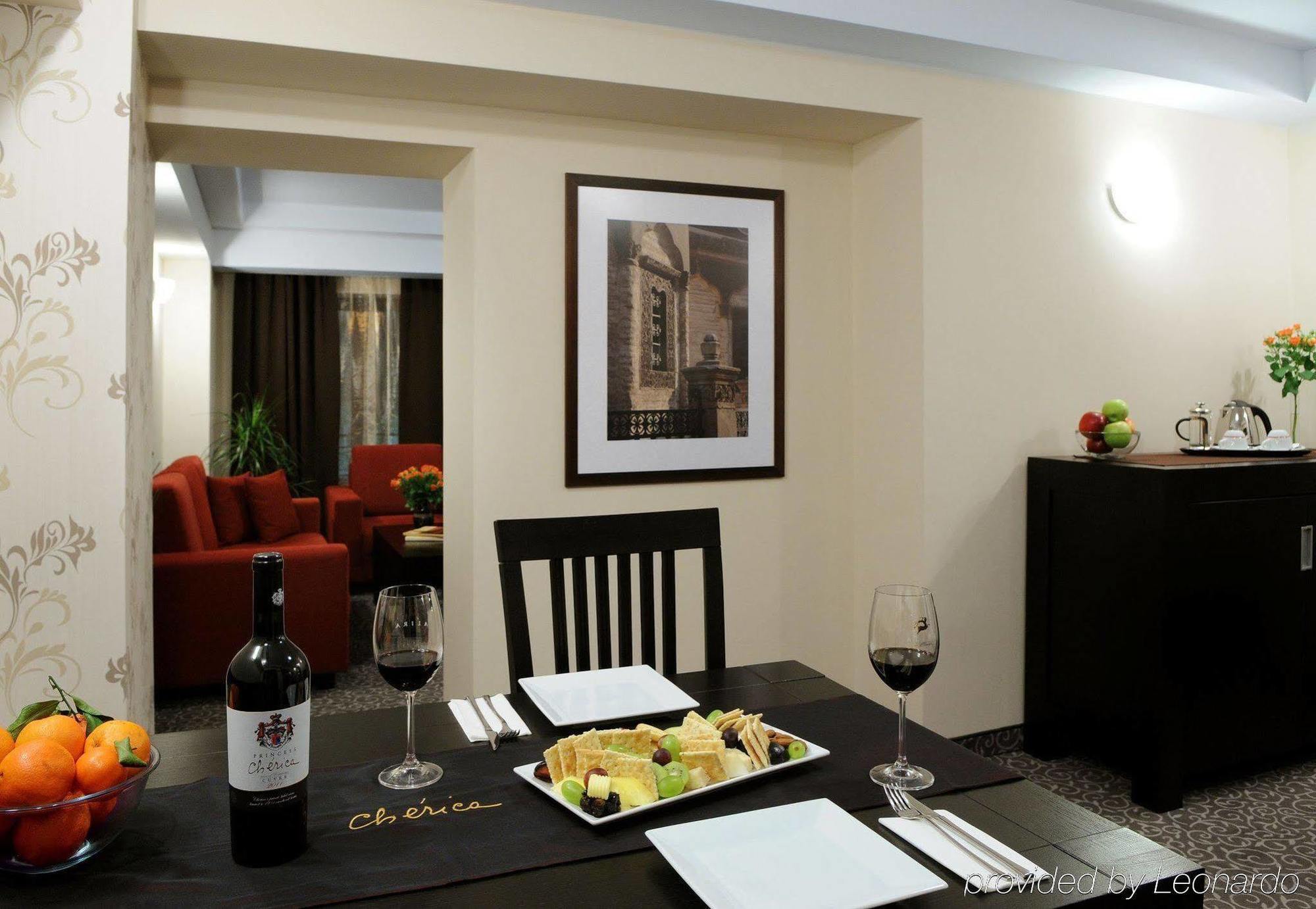 Hotel Cherica Constanta Bagian luar foto