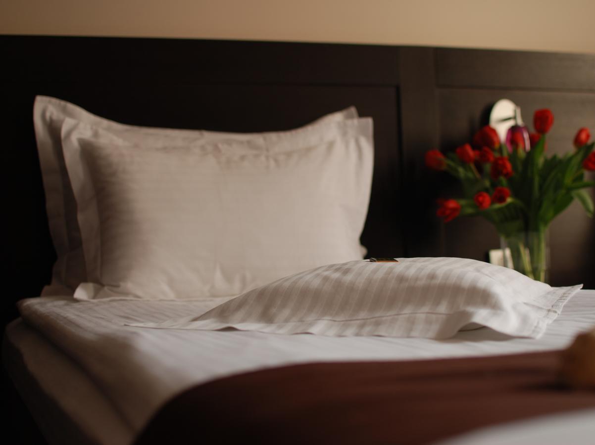 Hotel Cherica Constanta Bagian luar foto
