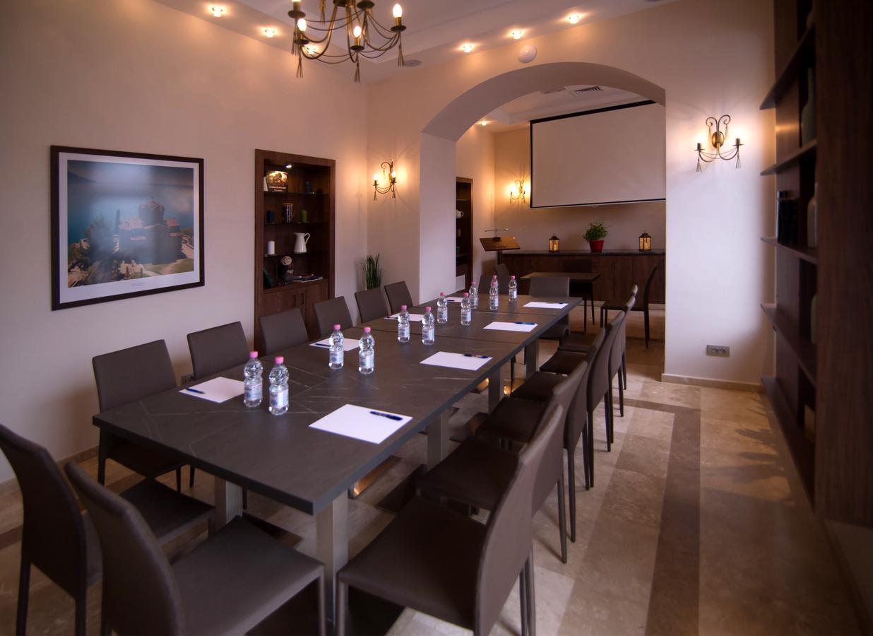 Hotel Cherica Constanta Bagian luar foto